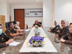 Asisten Pembinaan Kejati Riau Ikuti Sosialisasi Penilaian Mandiri Penyelenggaraan Maturitas SPIP Terintegrasi di Lingkungan Kejaksaan RI Tahun 2023 Secara Virtual