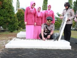 Polres Kampar Gelar Upacara Ziarah dan Tabur Bunga Dalam Rangka Hari Bhayangkara Ke-77