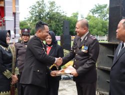 Kabag Ops Polres Kuansing Juara I Lomba Menembak dalam Rangka Hari Bhayangkara Ke-77 Tahun 2023