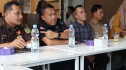 Ngopi Ngobrol Pintar Kajari Rohil Firdaus Bareng Wartawan